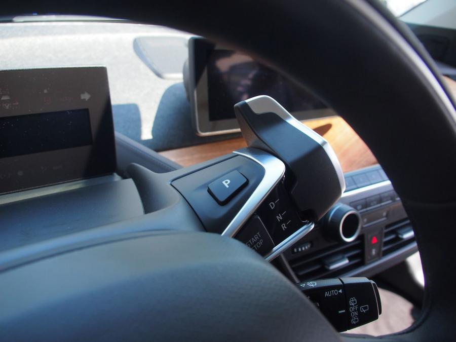 BMW i3 2014 года  (фото 96 из 240)